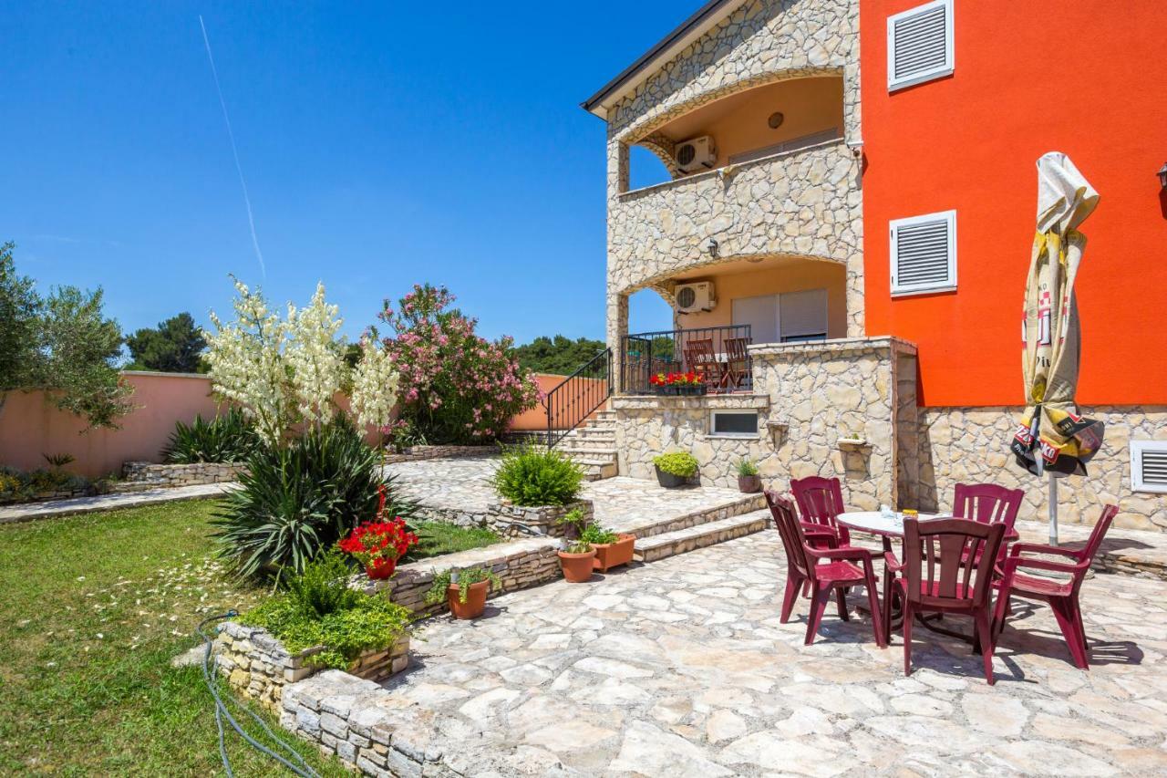 Villa Orange II Medulin Exteriör bild