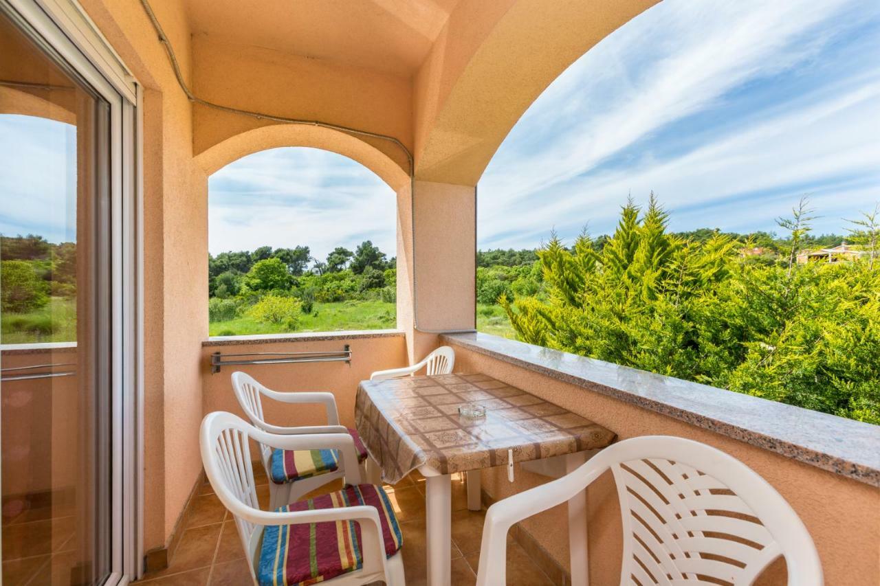 Villa Orange II Medulin Exteriör bild